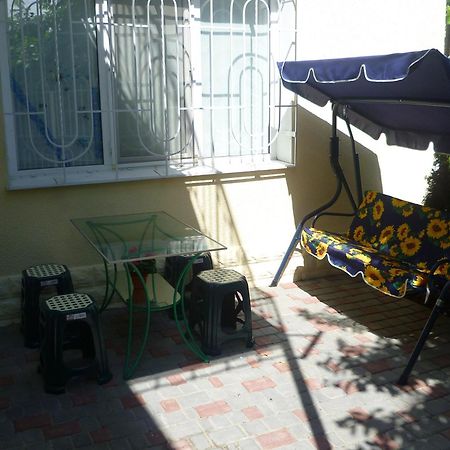 White House Apartments Odessa Rum bild