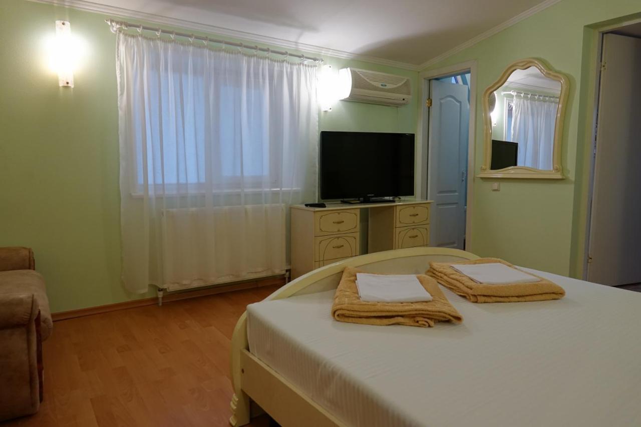 White House Apartments Odessa Exteriör bild